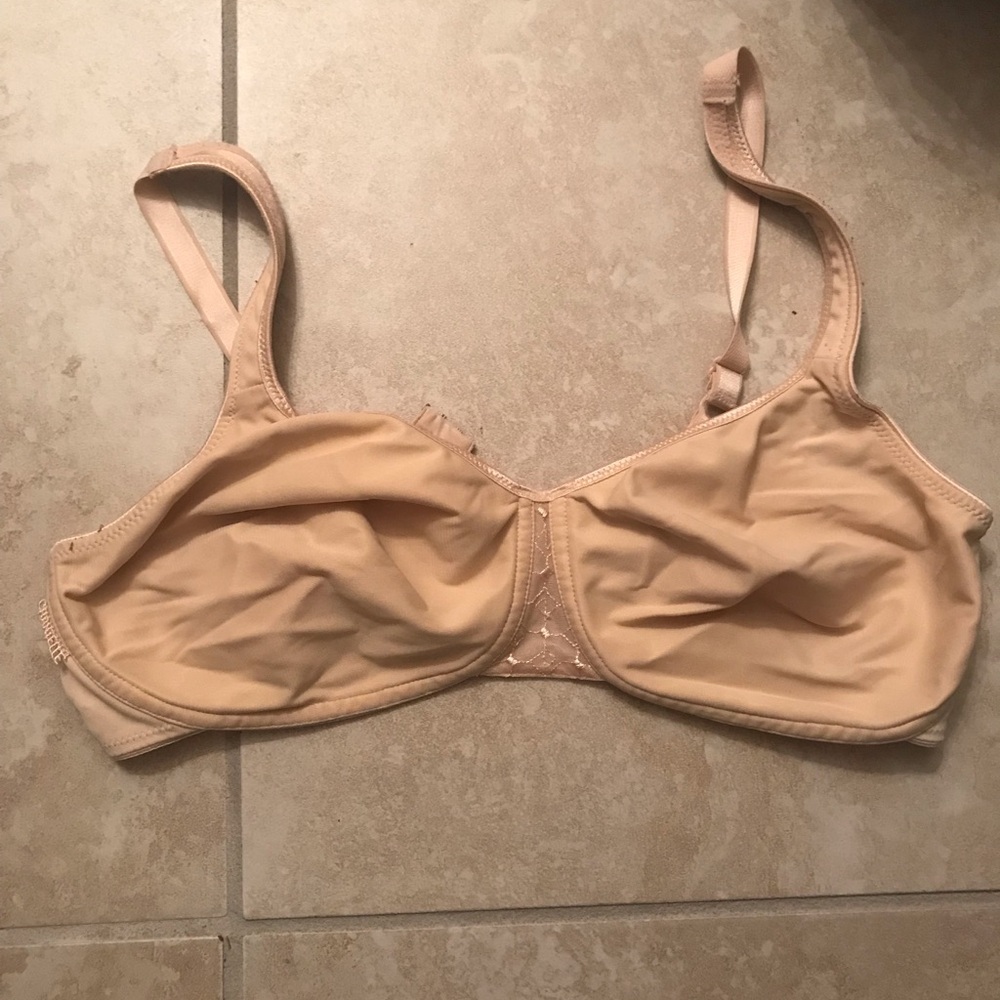 Chantelle bra